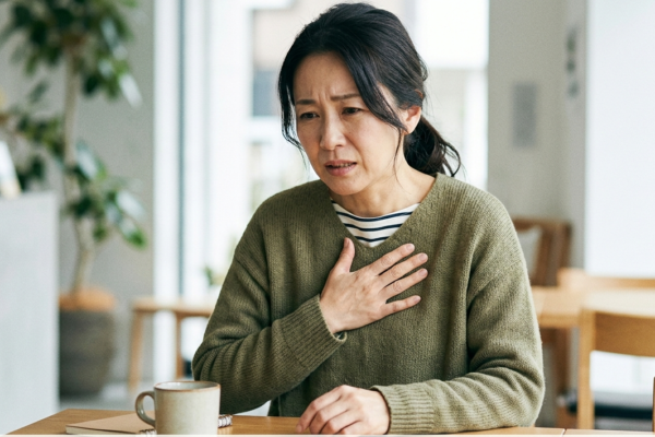 辛い逆流性食道炎と整体でサヨナラ！根本原因から改善する施術法